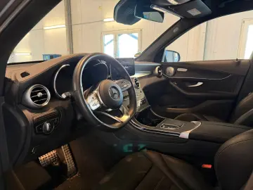 MERCEDES-BENZ GLC 300de 4Matic AMG NIGHT HUD SHZ AHK