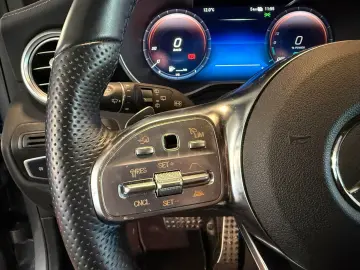 MERCEDES-BENZ GLC 300de 4Matic AMG NIGHT HUD SHZ AHK