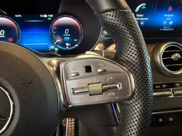 MERCEDES-BENZ GLC 300de 4Matic AMG NIGHT HUD SHZ AHK