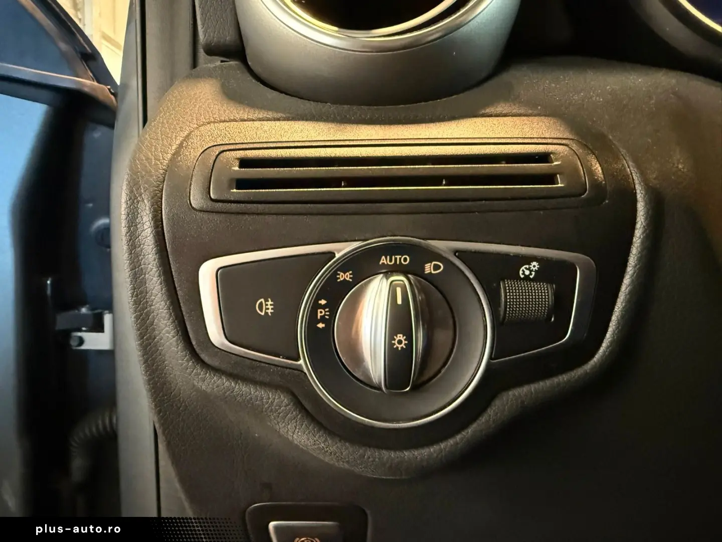 MERCEDES-BENZ GLC 300de 4Matic AMG NIGHT HUD SHZ AHK