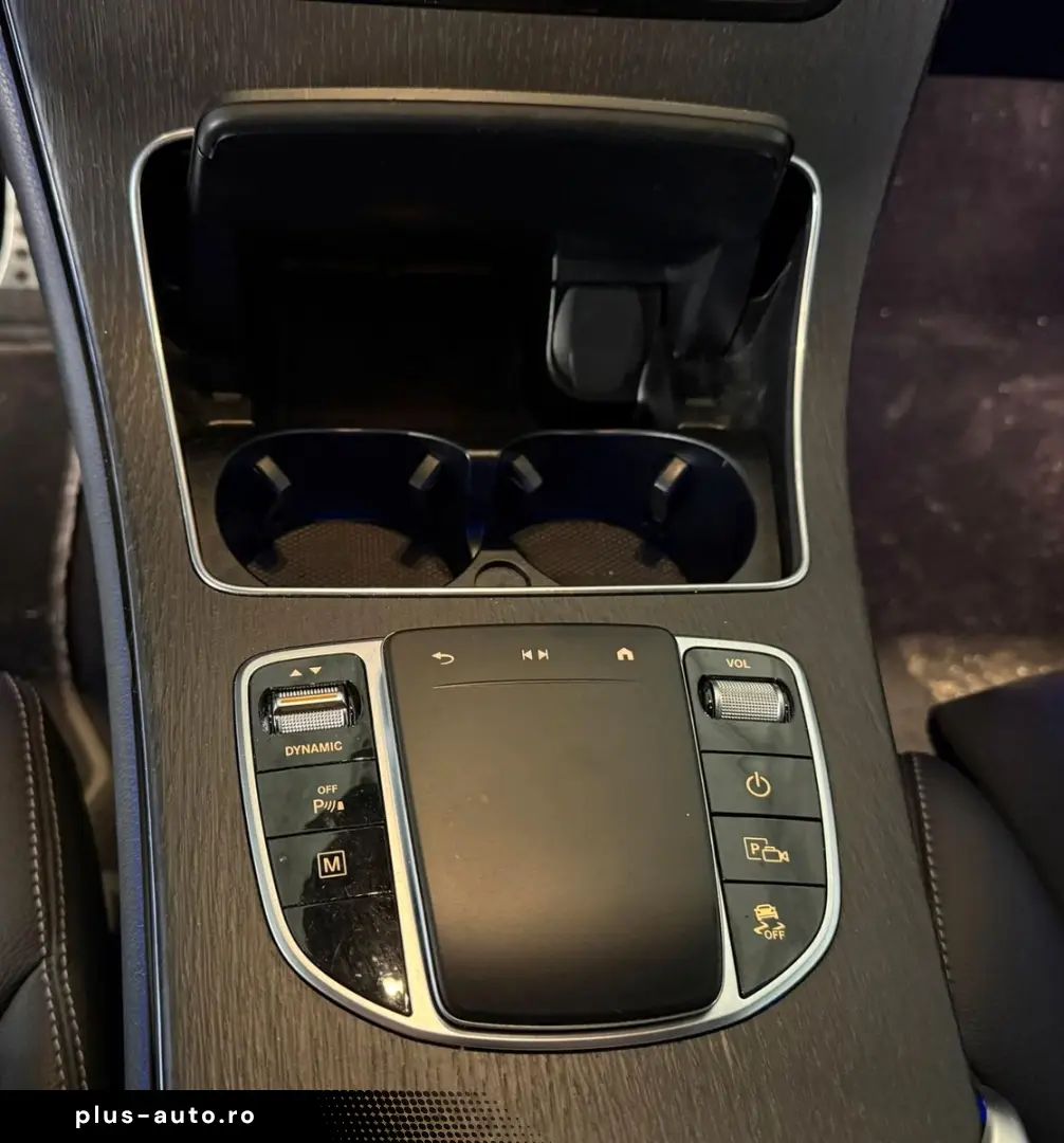 MERCEDES-BENZ GLC 300de 4Matic AMG NIGHT HUD SHZ AHK