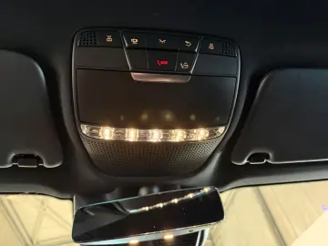 MERCEDES-BENZ GLC 300de 4Matic AMG NIGHT HUD SHZ AHK