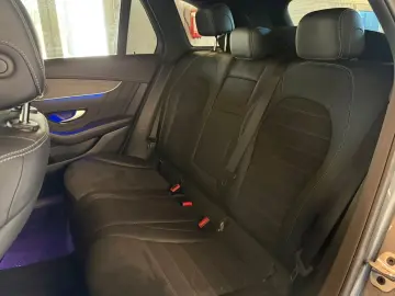 MERCEDES-BENZ GLC 300de 4Matic AMG NIGHT HUD SHZ AHK