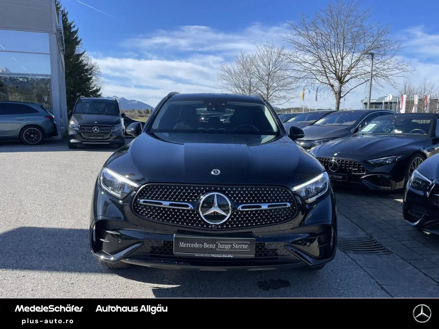 MERCEDES-BENZ GLC 300 e 4M AMG AHK Distro Night Kam 20