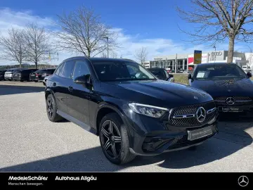 MERCEDES-BENZ GLC 300 e 4M AMG AHK Distro Night Kam 20