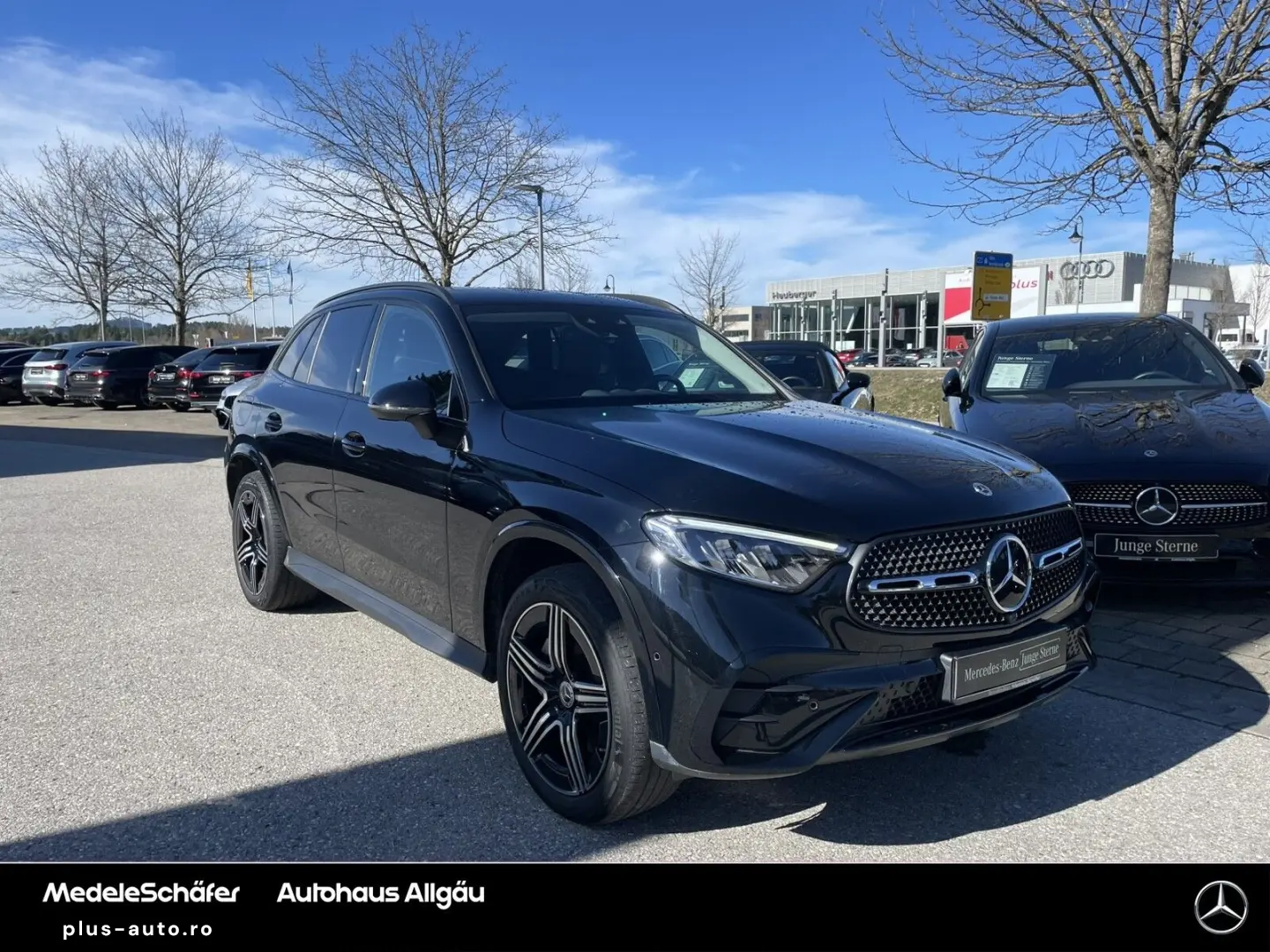 MERCEDES-BENZ GLC 300 e 4M AMG AHK Distro Night Kam 20