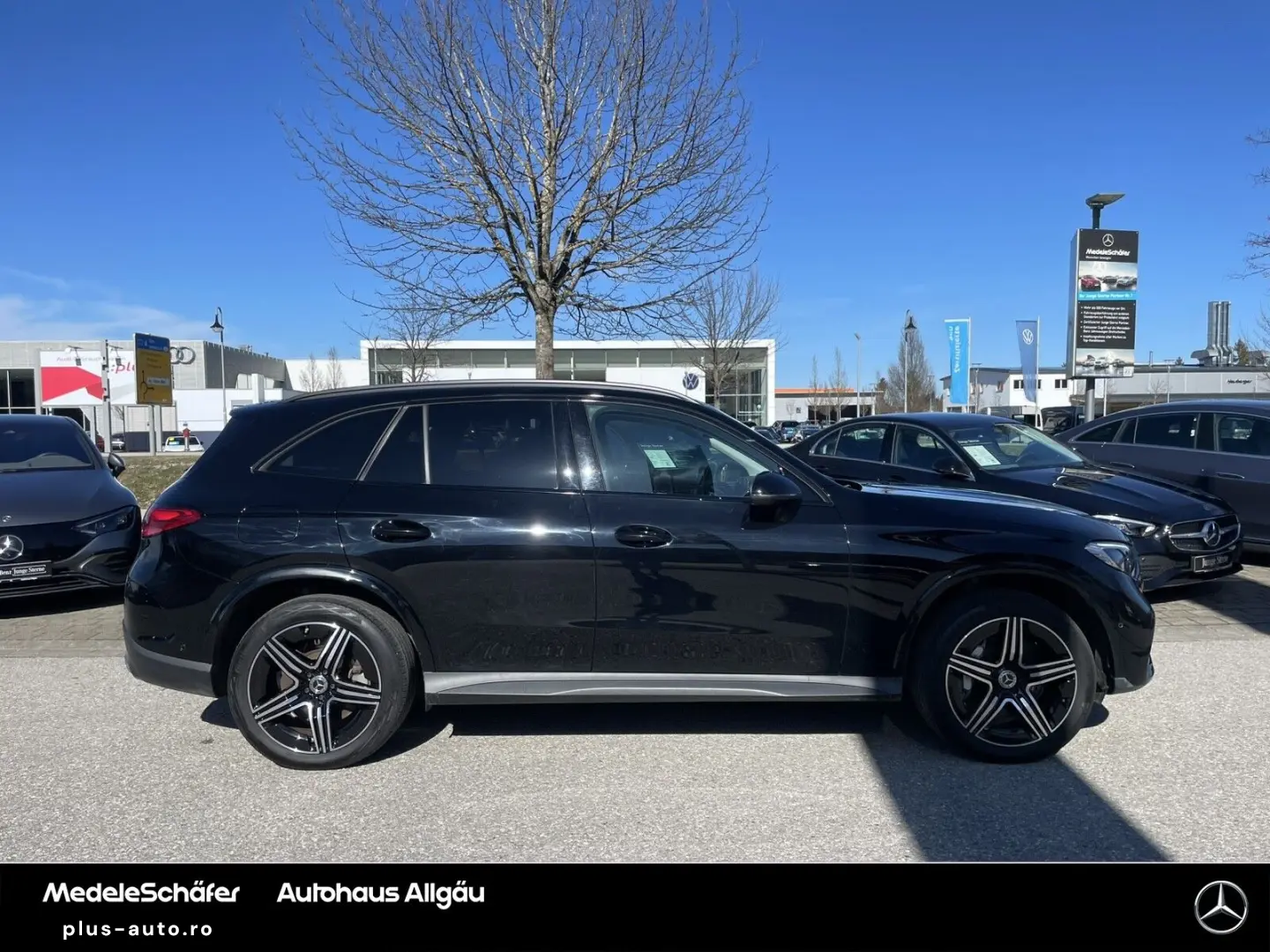MERCEDES-BENZ GLC 300 e 4M AMG AHK Distro Night Kam 20