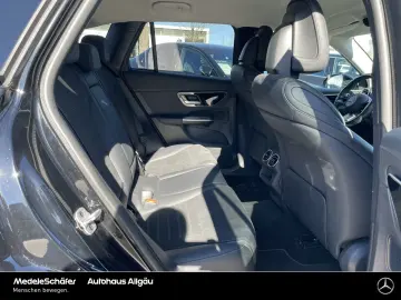 MERCEDES-BENZ GLC 300 e 4M AMG AHK Distro Night Kam 20