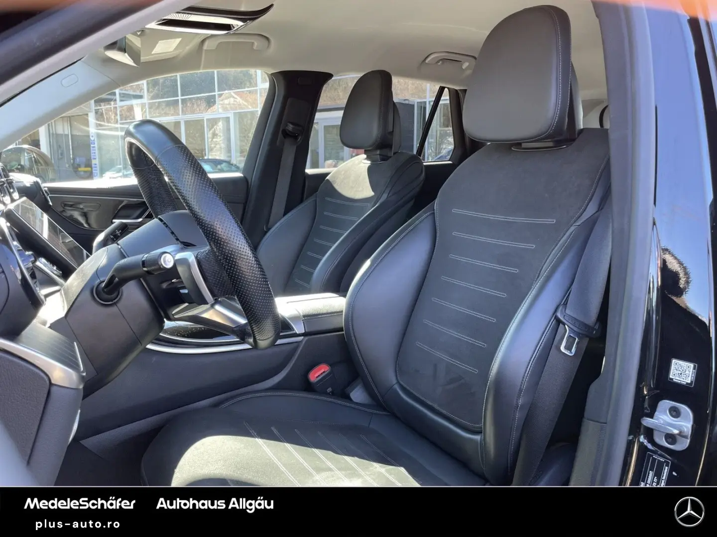 MERCEDES-BENZ GLC 300 e 4M AMG AHK Distro Night Kam 20