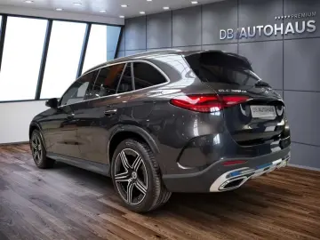 MERCEDES-BENZ GLC 300 AMG Line 4MATIC 9G-tronic