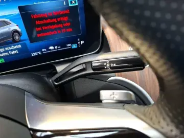 MERCEDES-BENZ GLC 300 AMG Line 4MATIC 9G-tronic