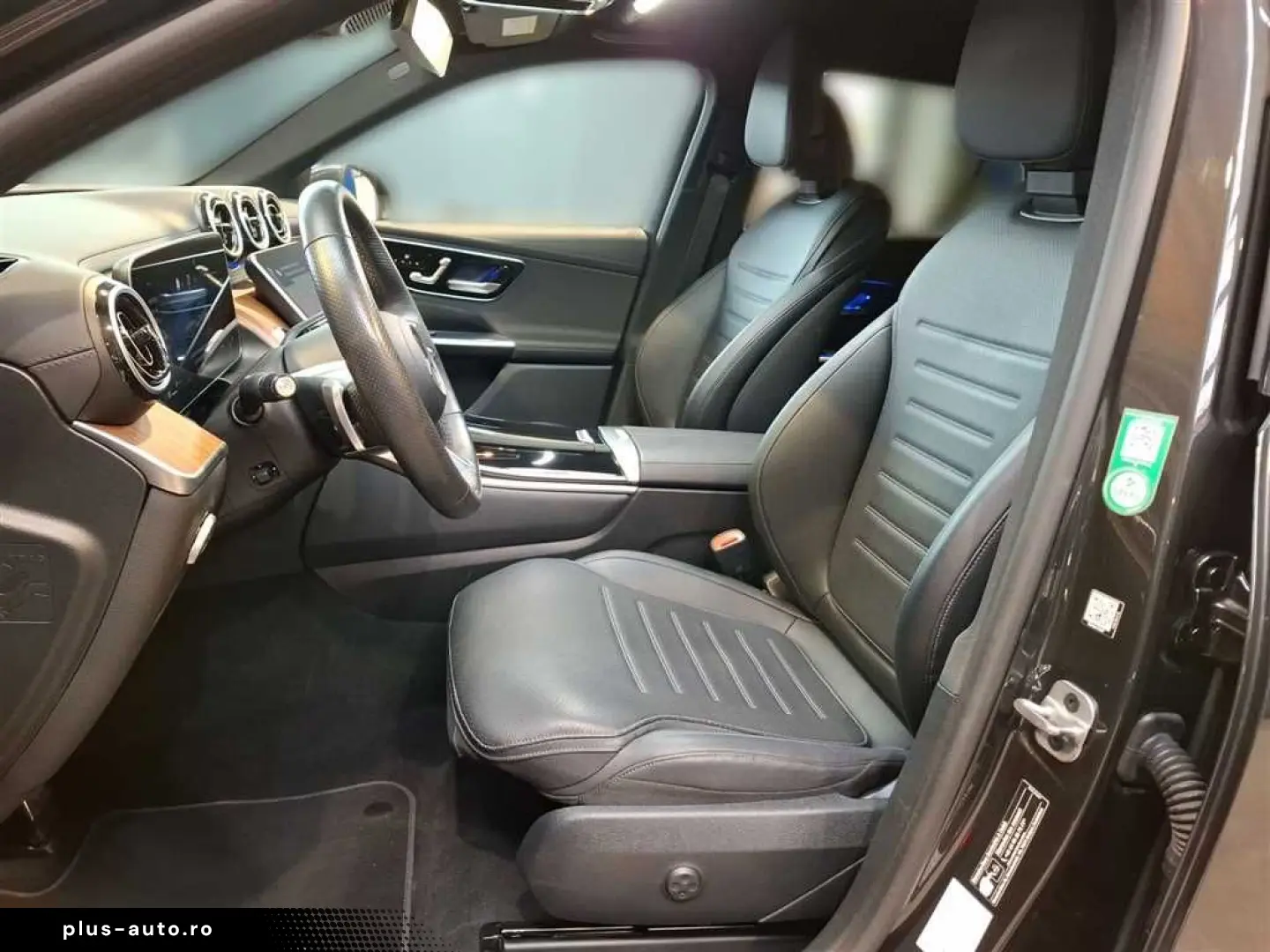 MERCEDES-BENZ GLC 300 AMG Line 4MATIC 9G-tronic