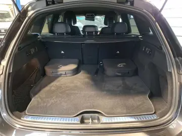 MERCEDES-BENZ GLC 300 AMG Line 4MATIC 9G-tronic