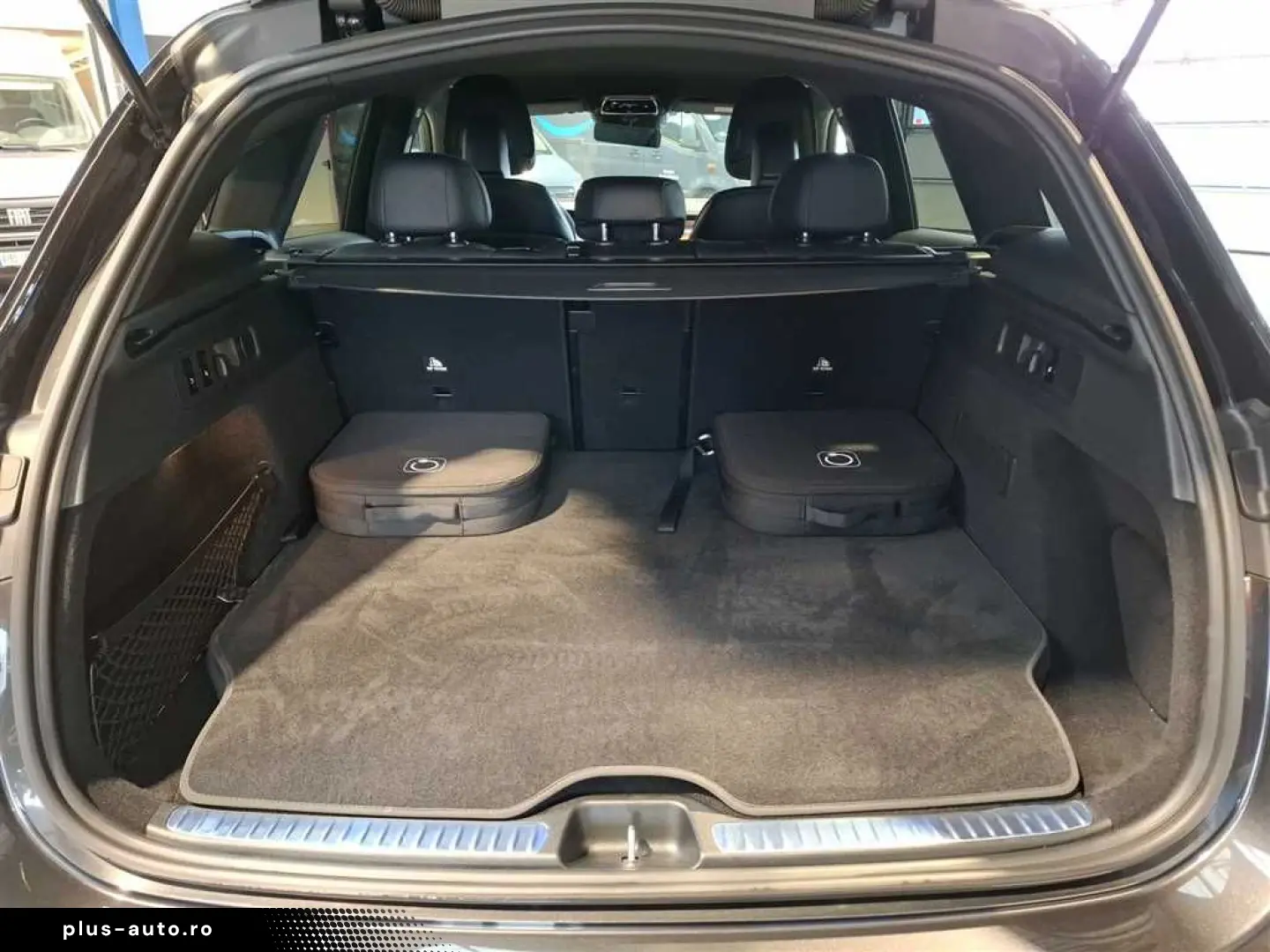 MERCEDES-BENZ GLC 300 AMG Line 4MATIC 9G-tronic