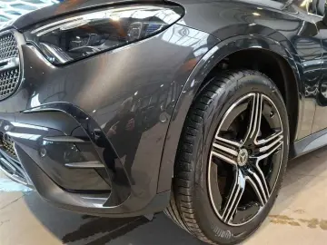 MERCEDES-BENZ GLC 300 AMG Line 4MATIC 9G-tronic