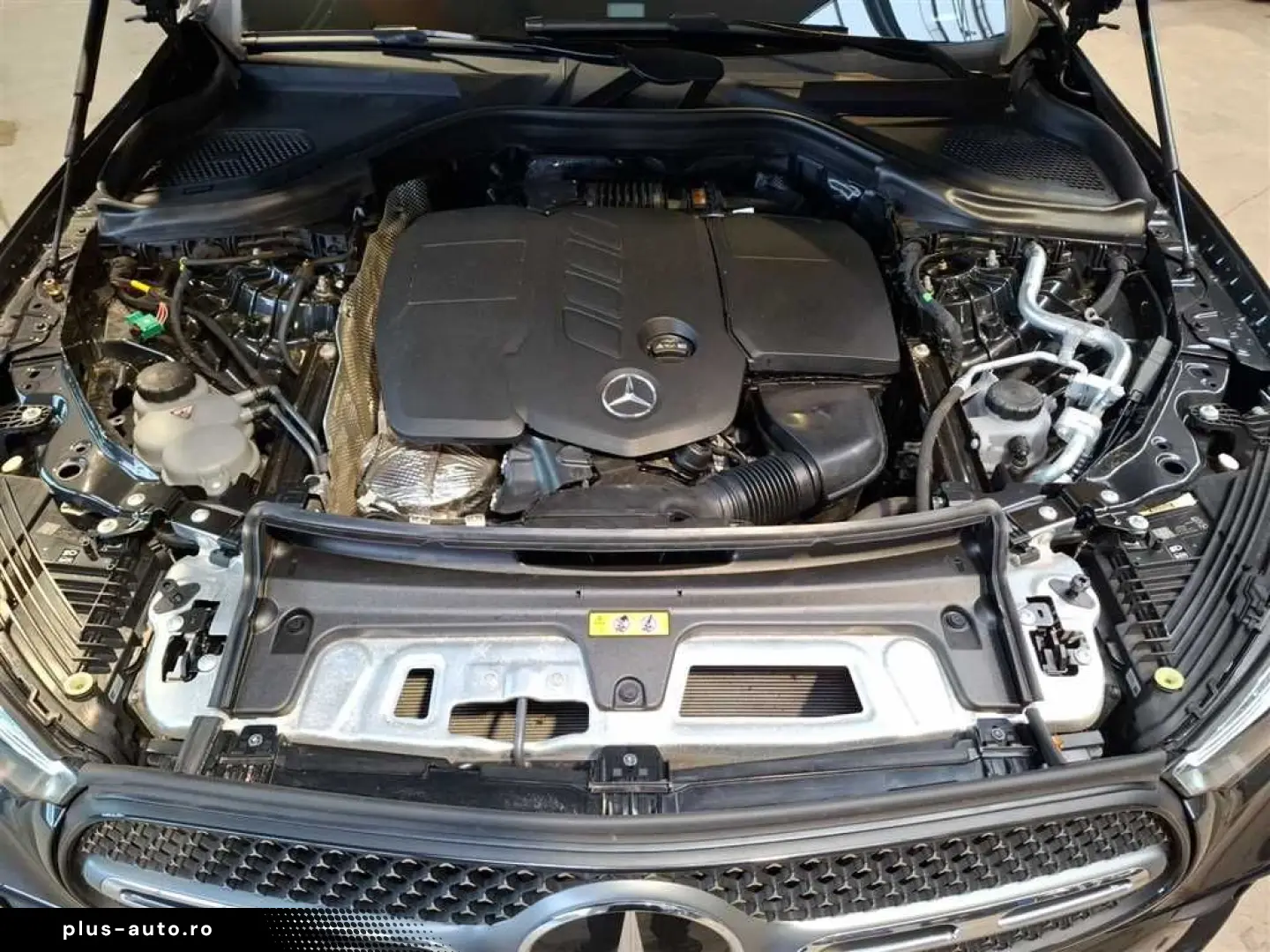 MERCEDES-BENZ GLC 300 AMG Line 4MATIC 9G-tronic