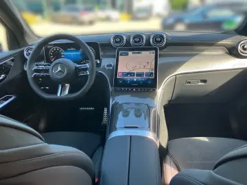 MERCEDES-BENZ GLC 300 e 4MATIC AMG NIGHT DIGITAL 360  DISTR.