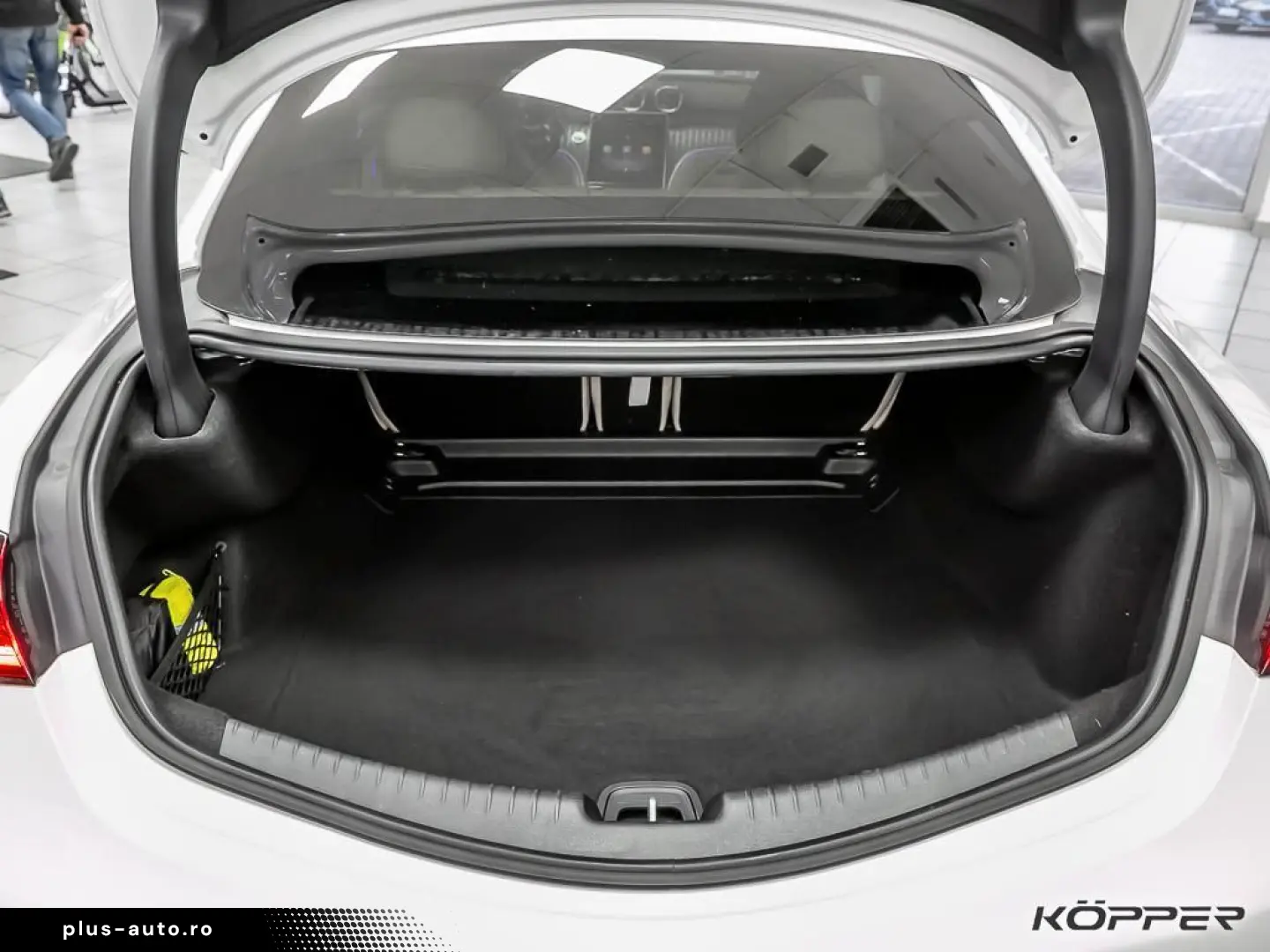 MERCEDES-BENZ CLE 200 Coupé AMG Premium Pano 20 Zoll Night