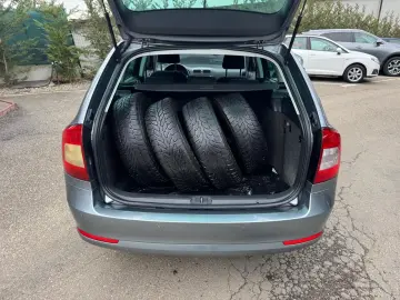 Skoda Octavia Diesel 1.6 2012 Manuala