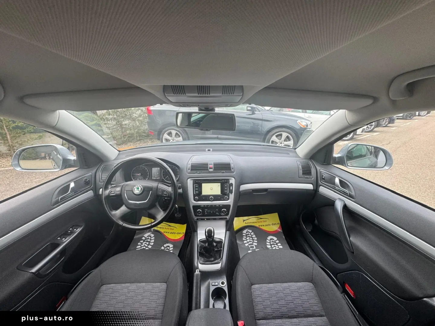 Skoda Octavia Diesel 1.6 2012 Manuala