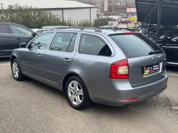 Skoda Octavia Diesel 1.6 2012 Manuala