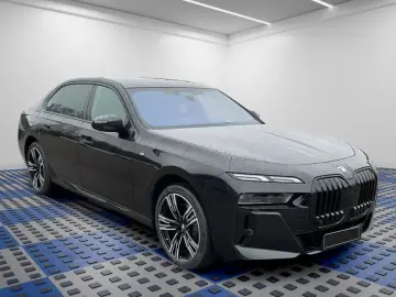 BMW 740d xDrive B&W ExcecutivS TV BRAUNMASSAGEVOLL