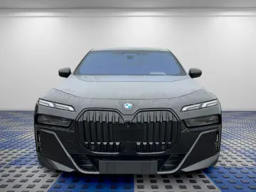 BMW 740d xDrive B&W ExcecutivS TV BRAUNMASSAGEVOLL