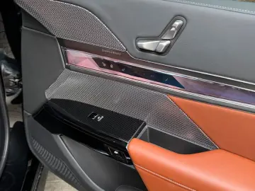 BMW 740d xDrive B&W ExcecutivS TV BRAUNMASSAGEVOLL