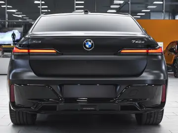 BMW 740d xDrive M Sport Mild Hybrid Sportautomatic