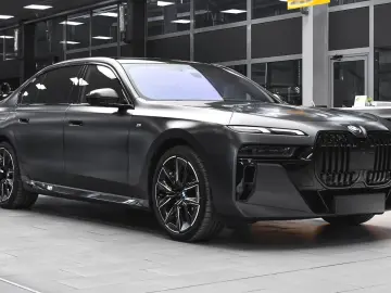 BMW 740d xDrive M Sport Mild Hybrid Sportautomatic