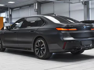 BMW 740d xDrive M Sport Mild Hybrid Sportautomatic