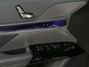 BMW 740d xDr. M Sport AHK ACC Panorama Standh 21Zoll