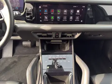 PORSCHE Cayenne E-Hybrid Tip. MATRIX-LED PANO ACC BOSE