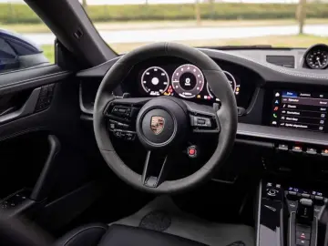PORSCHE 992 .2 COUPE UITL CHRONO 360 ACC NACHTZICHT 18W