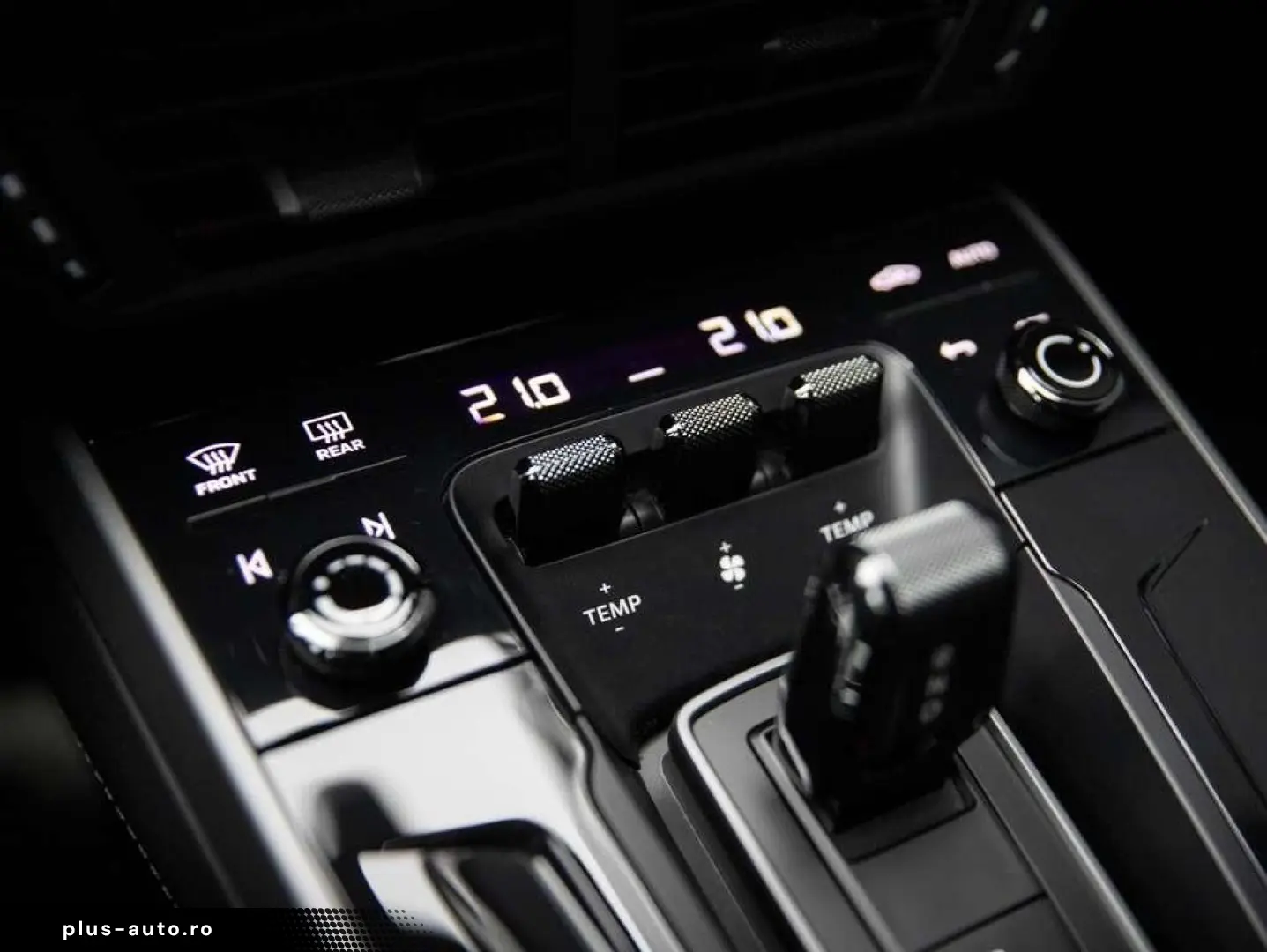 PORSCHE 992 .2 COUPE UITL CHRONO 360 ACC NACHTZICHT 18W