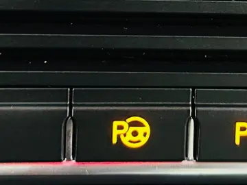 VOLKSWAGEN TIGUAN 2013 2.0D E5 4x4 Garantie 12 Luni Rate Ava