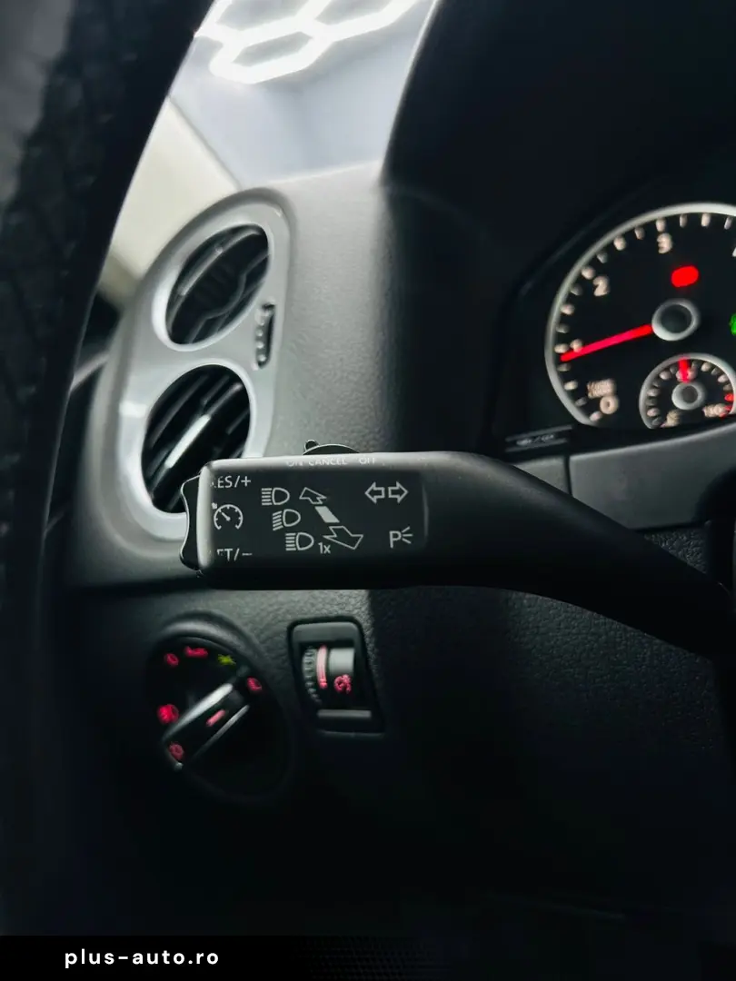 VOLKSWAGEN TIGUAN 2013 2.0D E5 4x4 Garantie 12 Luni Rate Ava