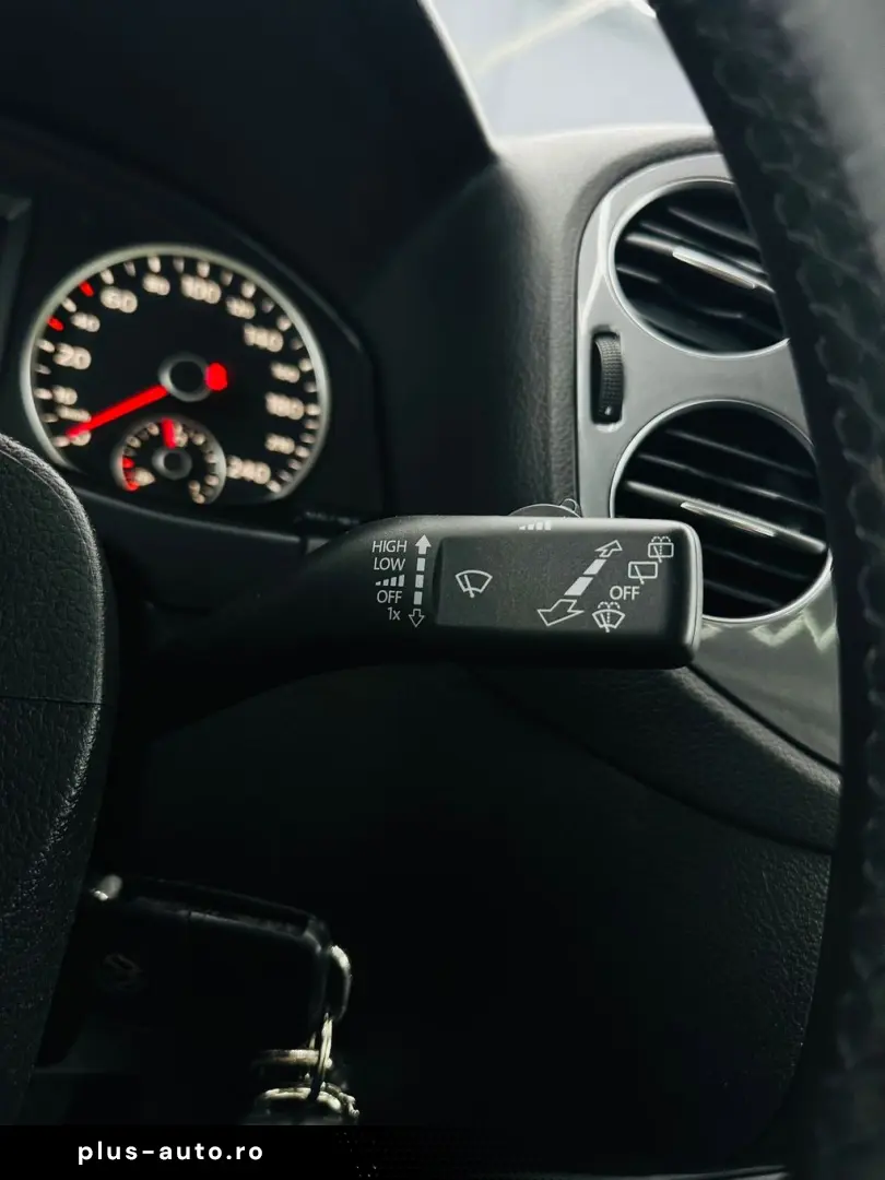 VOLKSWAGEN TIGUAN 2013 2.0D E5 4x4 Garantie 12 Luni Rate Ava