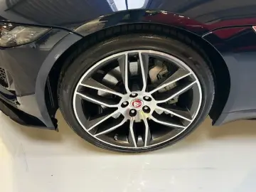 JAGUAR F-TYPE Cabriolet R-Dynamic   Automatik  20 Zoll