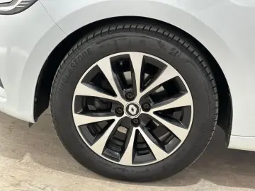 RENAULT CLIO 1.0 TCe 90CP Intens