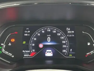 RENAULT CLIO 1.0 TCe 90CP Intens