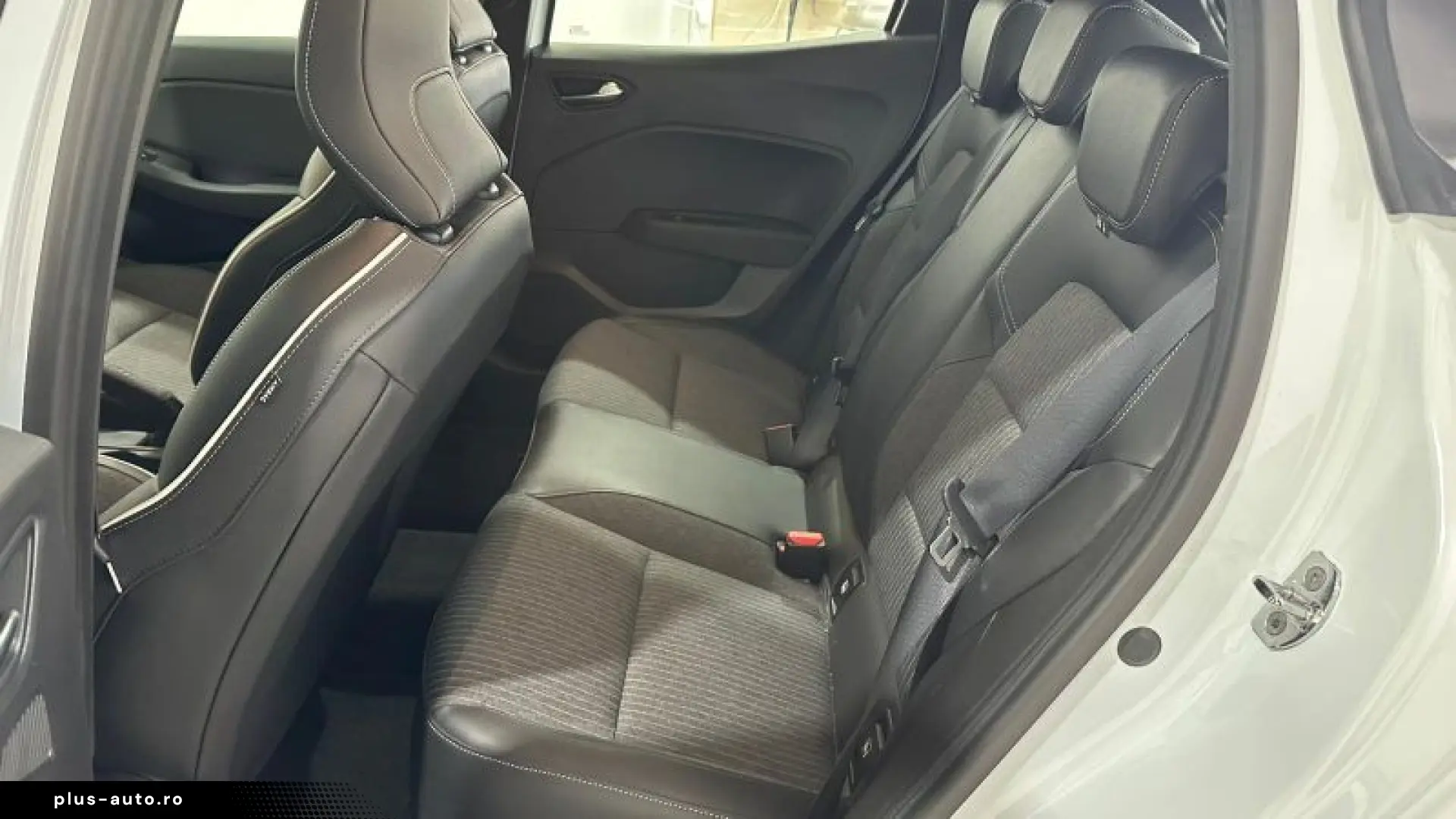 RENAULT CLIO 1.0 TCe 90CP Intens