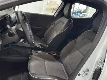 RENAULT CLIO 1.0 TCe 90CP Intens