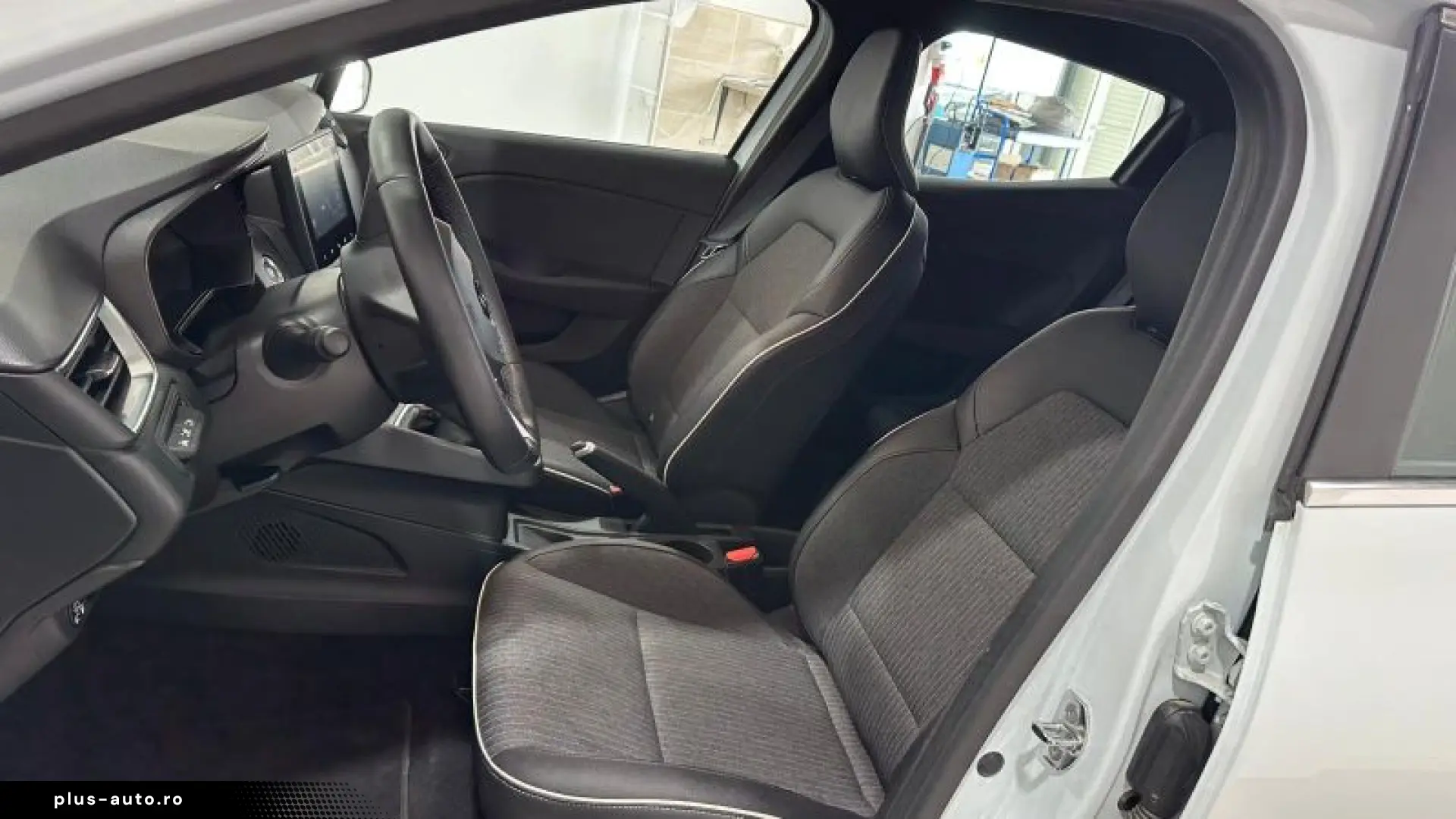 RENAULT CLIO 1.0 TCe 90CP Intens