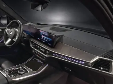 BMW X7 xDrive40d M SPORT PRO EXECUTIVE DRIVE PRO SKY