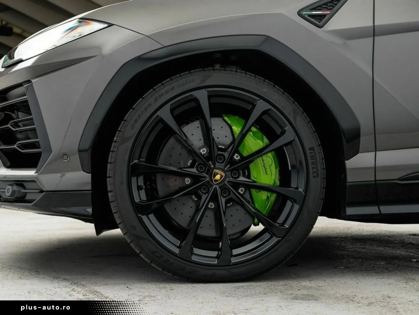 LAMBORGHINI Urus MY22