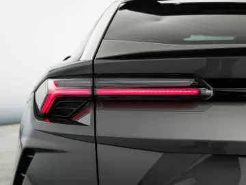 LAMBORGHINI Urus MY22
