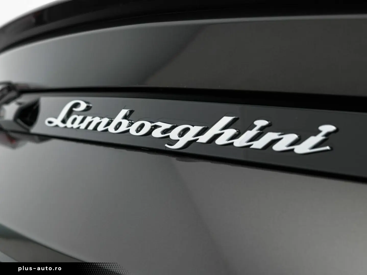 LAMBORGHINI Urus MY22