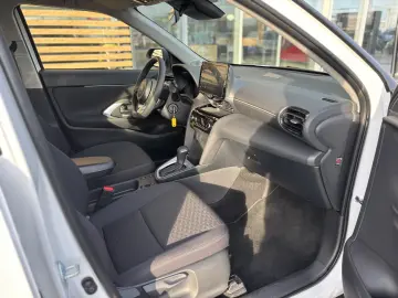 TOYOTA YARIS CROSS ACTIVE 1.5 HEV FWD