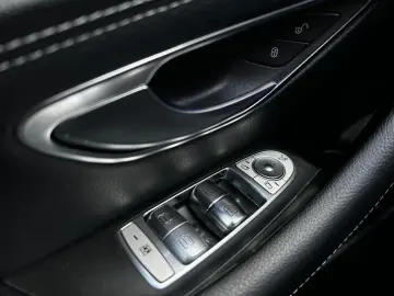 Mercedes-Benz E Gen-W213-2016